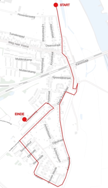 Kaartje met de route die gelopen wordt. Vanaf startpunt onder het spoor door via Oude Touwbaan, Kanonsijk, Kanon, Baankstraat naar eindpunt Molenweg. 