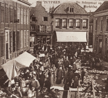 Pottenmarkt op de Schupstoel rond eind 19e eeuw